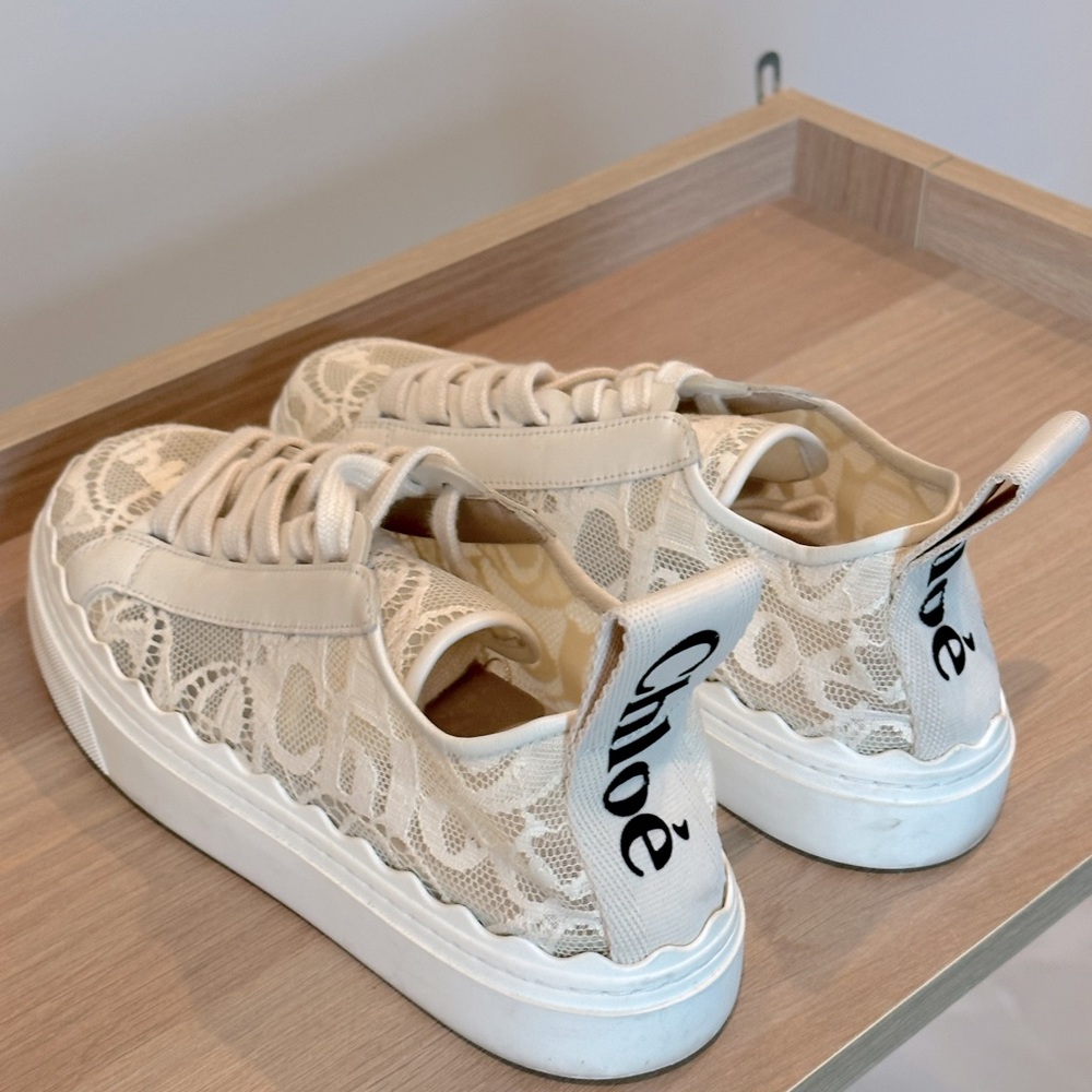 CHLOE lace nude Sneaker size 6